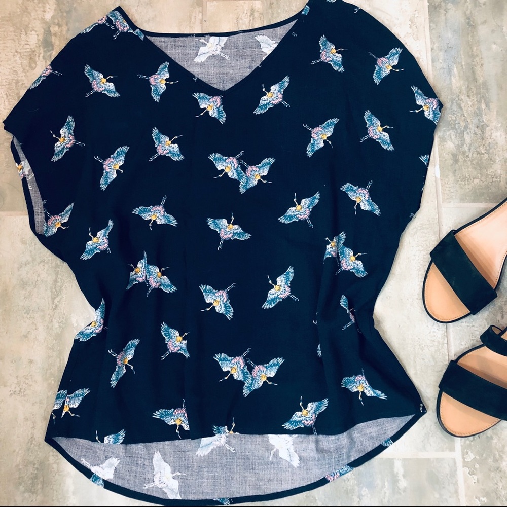 🤗3 for $30 Navy bird blouse